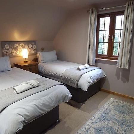 Artro Lodge Luxury 3 Bedroom, 3 Bathroom & Hot Tub Ланбедър Екстериор снимка