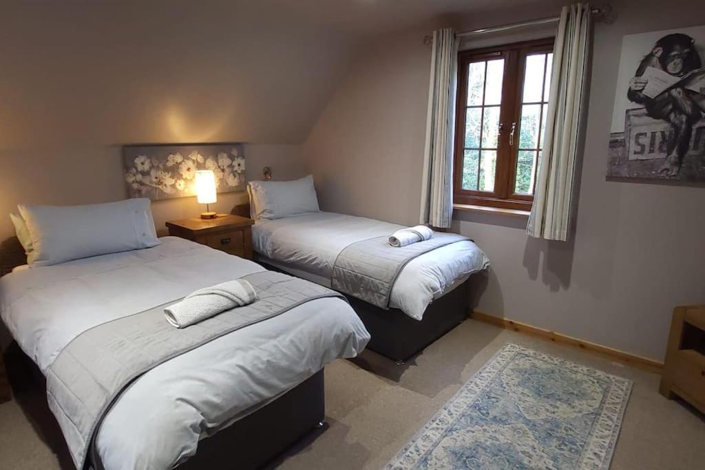 Artro Lodge Luxury 3 Bedroom, 3 Bathroom & Hot Tub Ланбедър Екстериор снимка